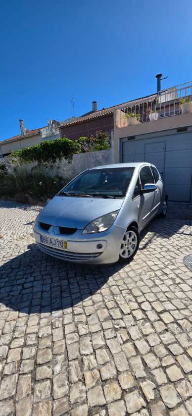 Mistubishi colt 1.1 ano 05