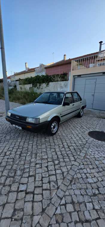 Toyota corolla DX 1.3 12V ano 1984